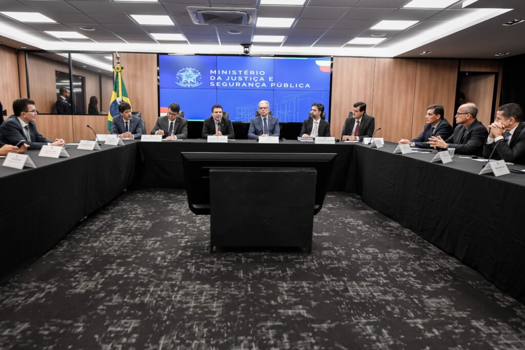 Procuradores-gerais e ministro da Justiça debatem segurança pública