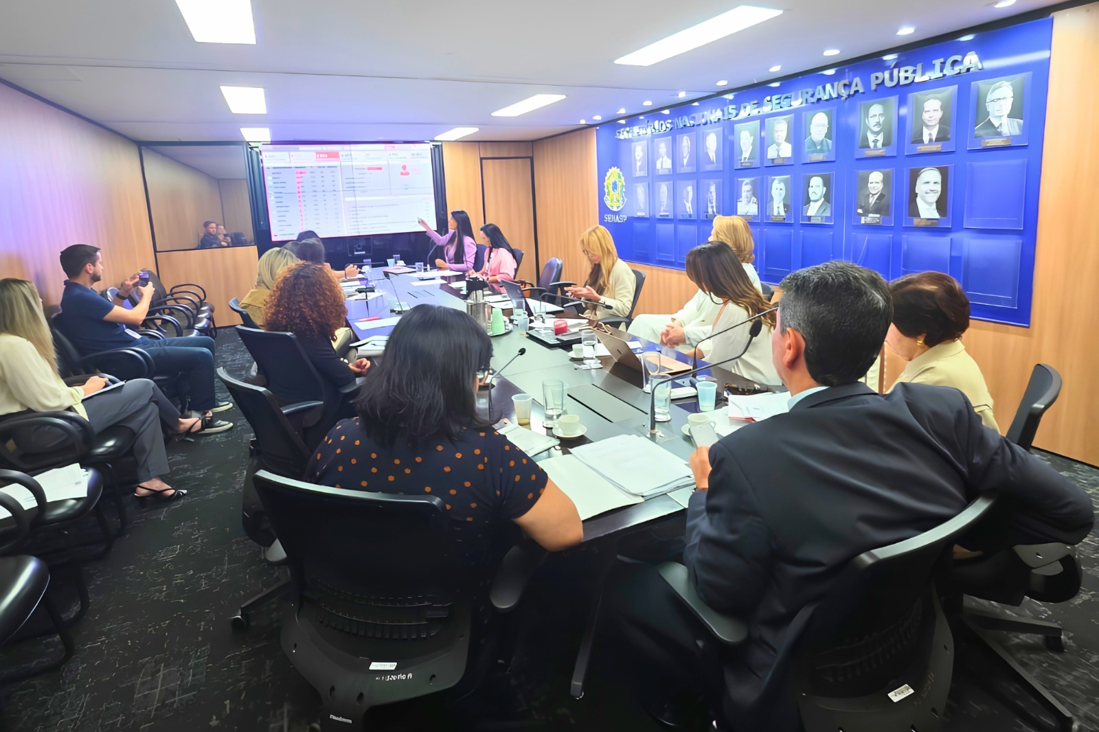 Reunião de representantes do CNPG, CNMP, MJ e MM