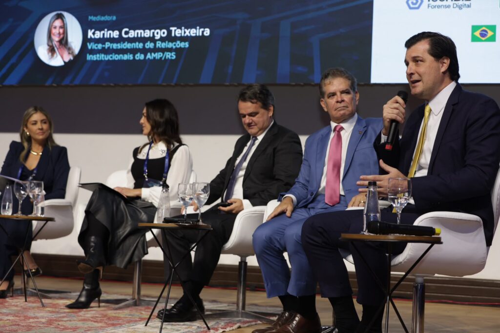 Presidente do CNPG destaca diálogo como fundamental ao fortalecimento do Ministério Público e eficiência das entregas à sociedade durante congresso nacional em Gramado
